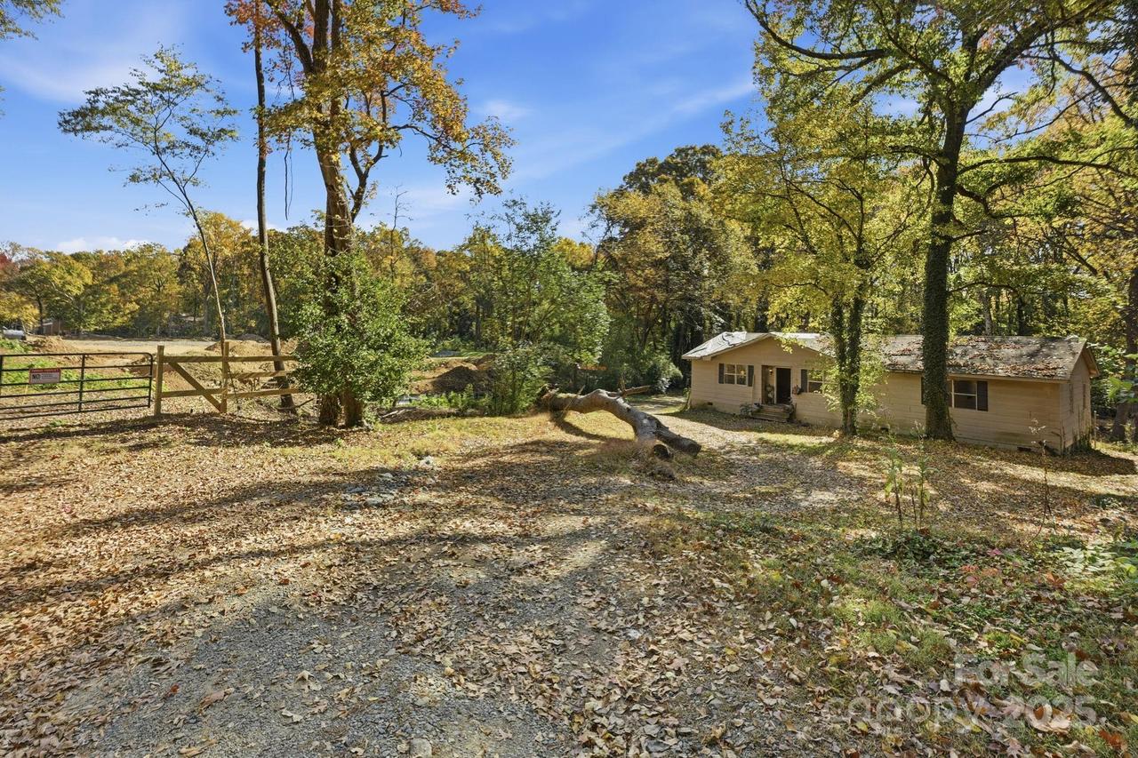 1417 Santee St., Charlotte, NC 28208