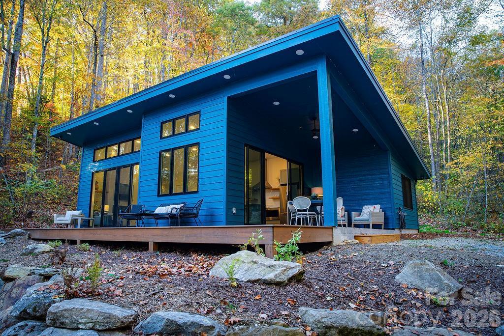 808 Mountain Cove Rd., Hendersonville, NC 28792