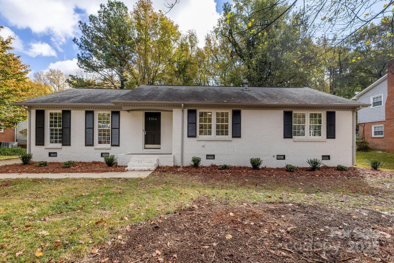 2314 Knickerbocker Dr., Charlotte, NC 28212