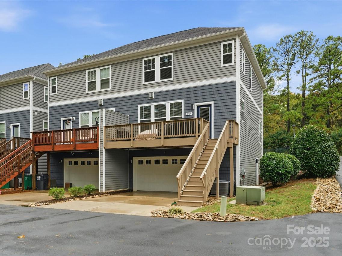 8529 Sharonbrook Dr., Charlotte, NC 28210