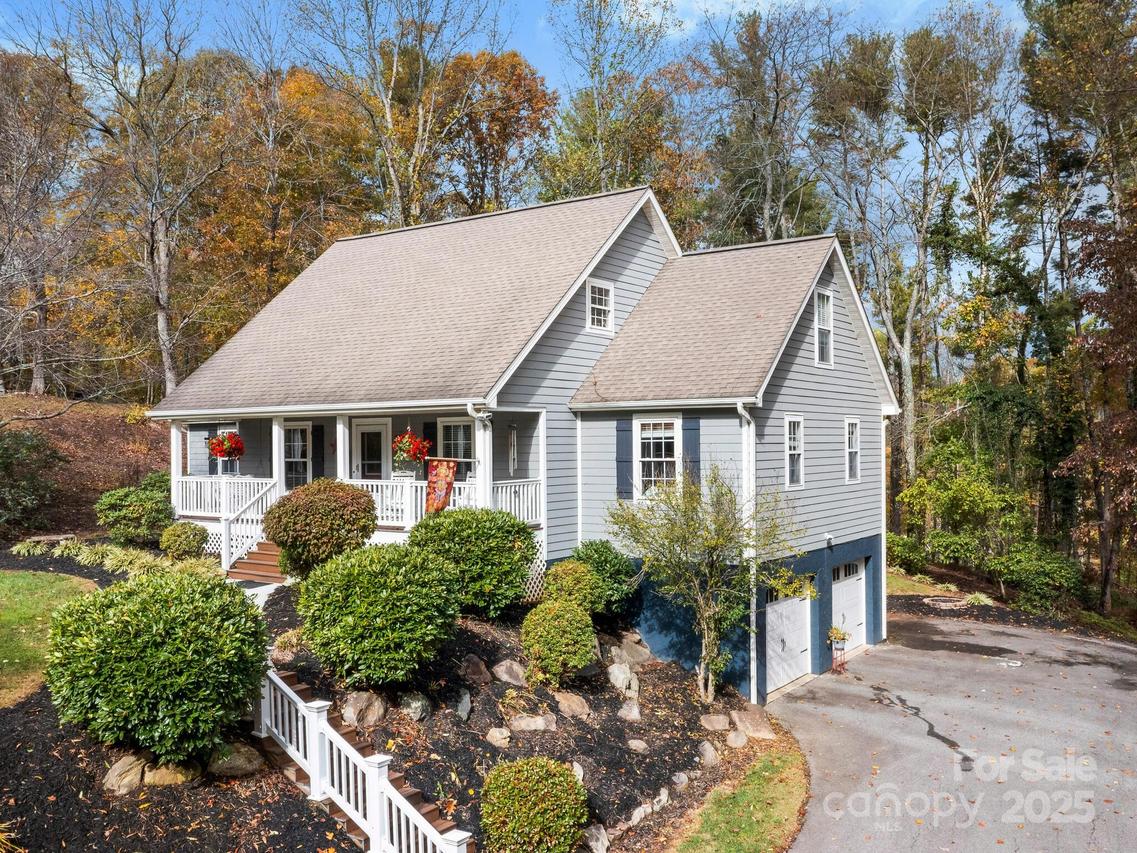 8 Alexander Chapel Dr., Asheville, NC 28804