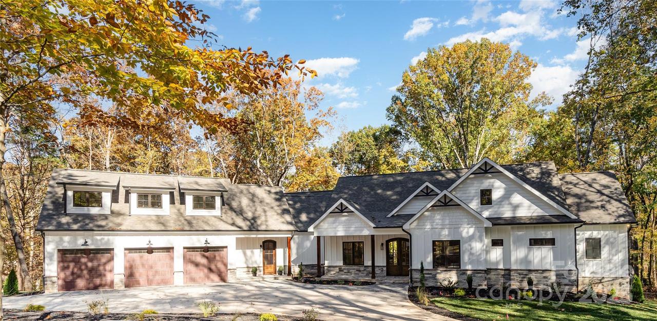 6632 Silver Fox Rd., Charlotte, NC 28270