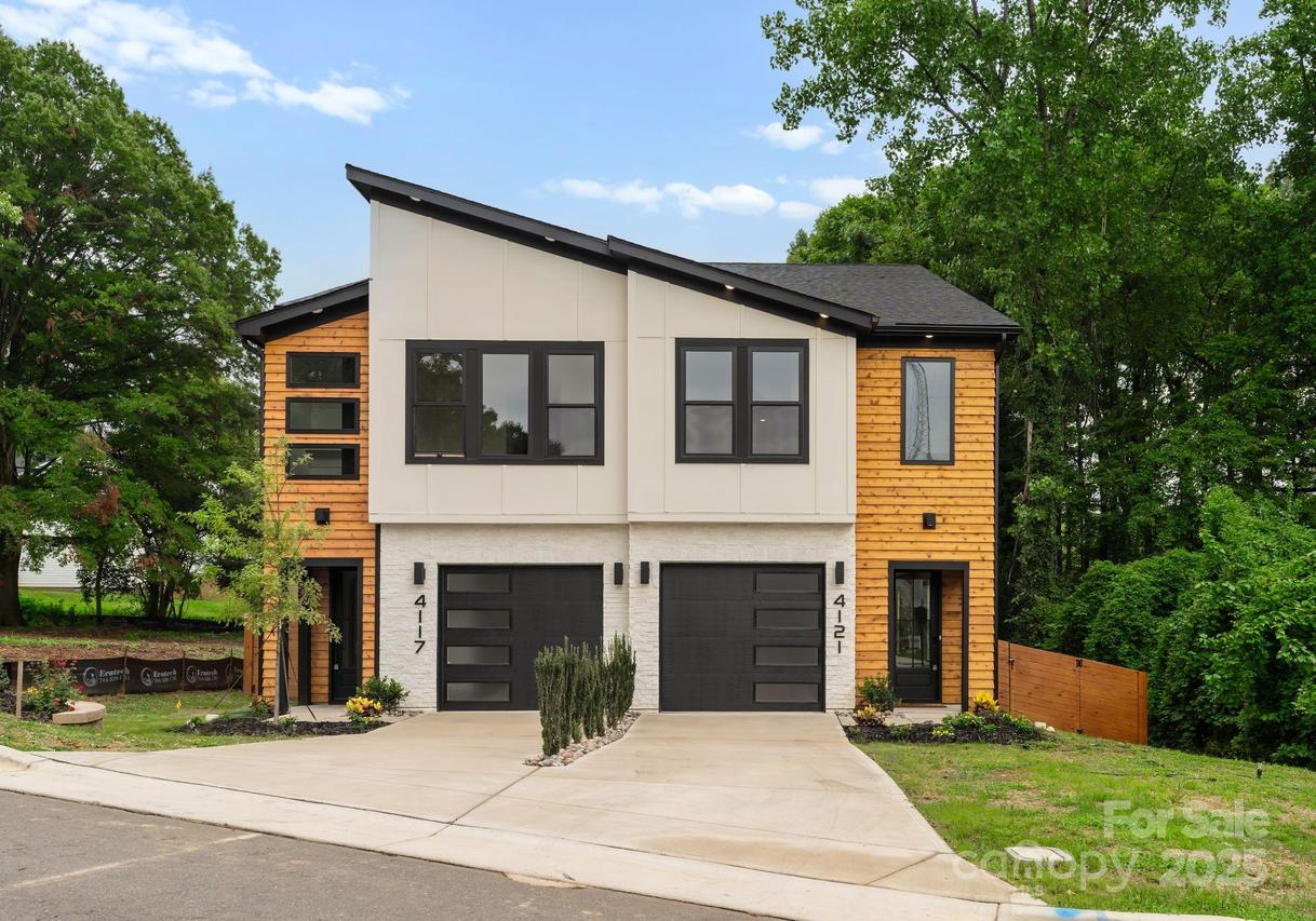 4121 Sarah Dr., Charlotte, NC 28217