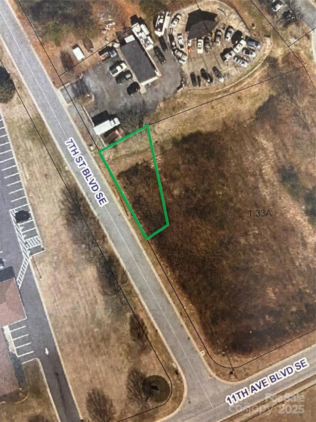 7th Street Blvd., Hickory, NC 28602