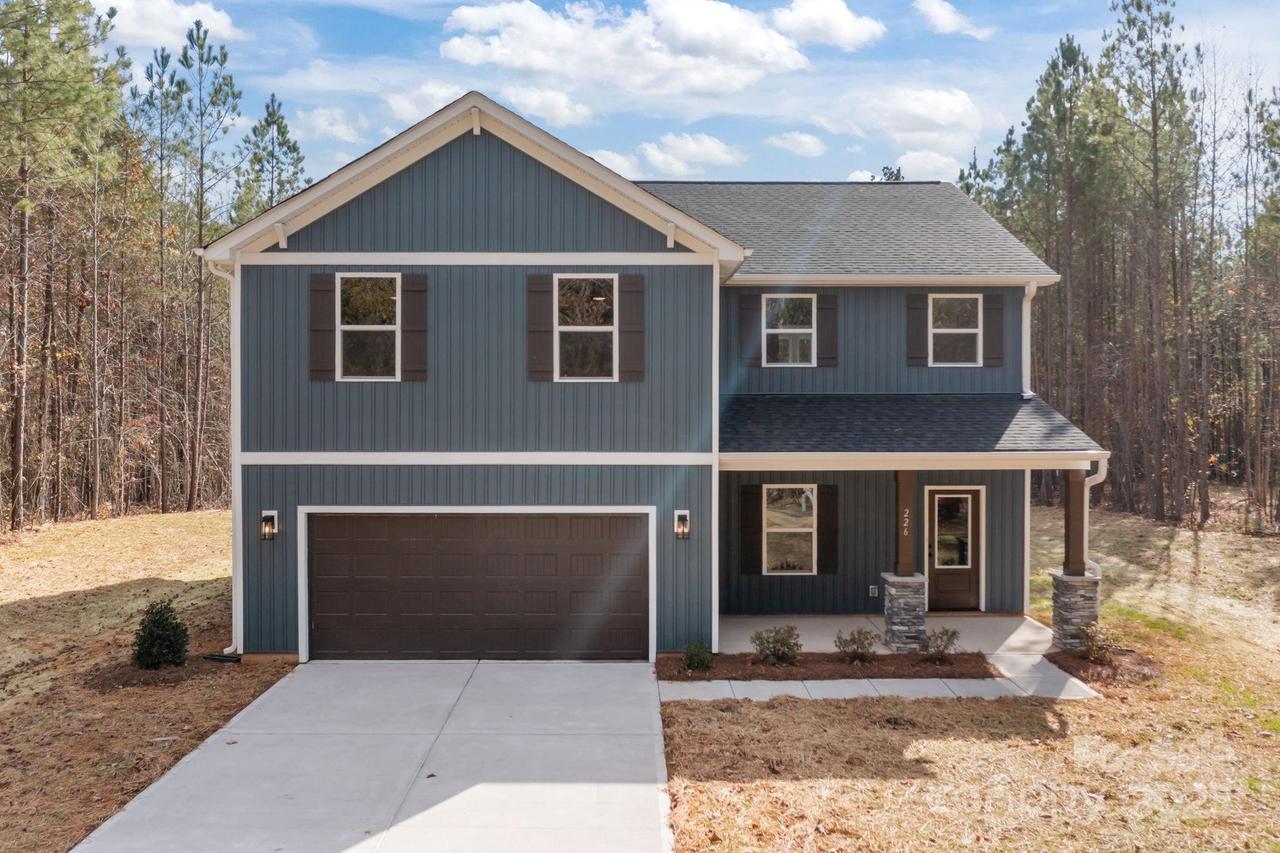 226 Lingerfelt Dr., Gastonia, NC 28052