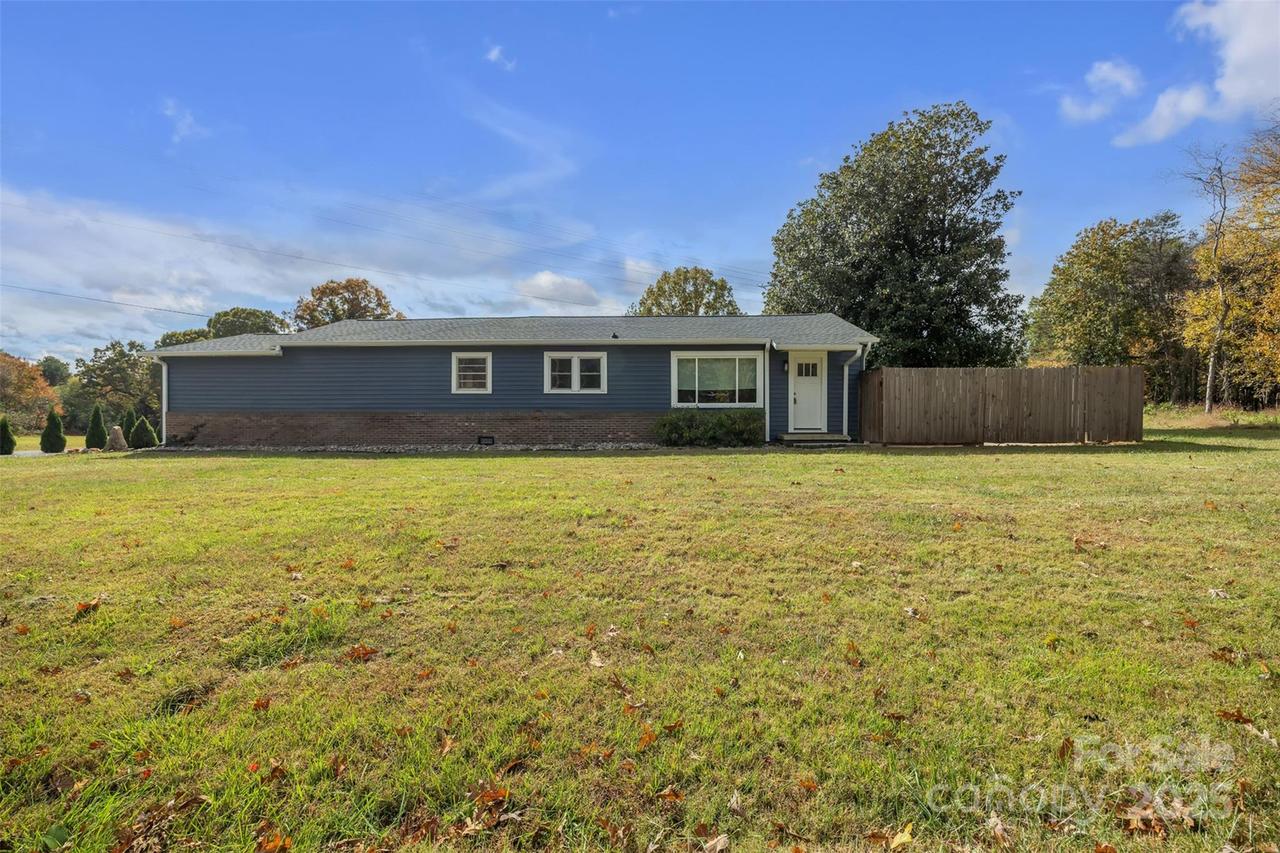 6408 Nc Hwy 90 Hwy., Hiddenite, NC 28636