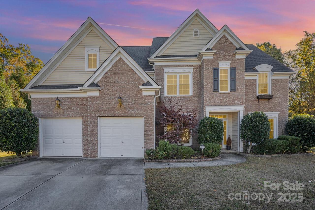 4901 Riverview Dr., Harrisburg, NC 28075