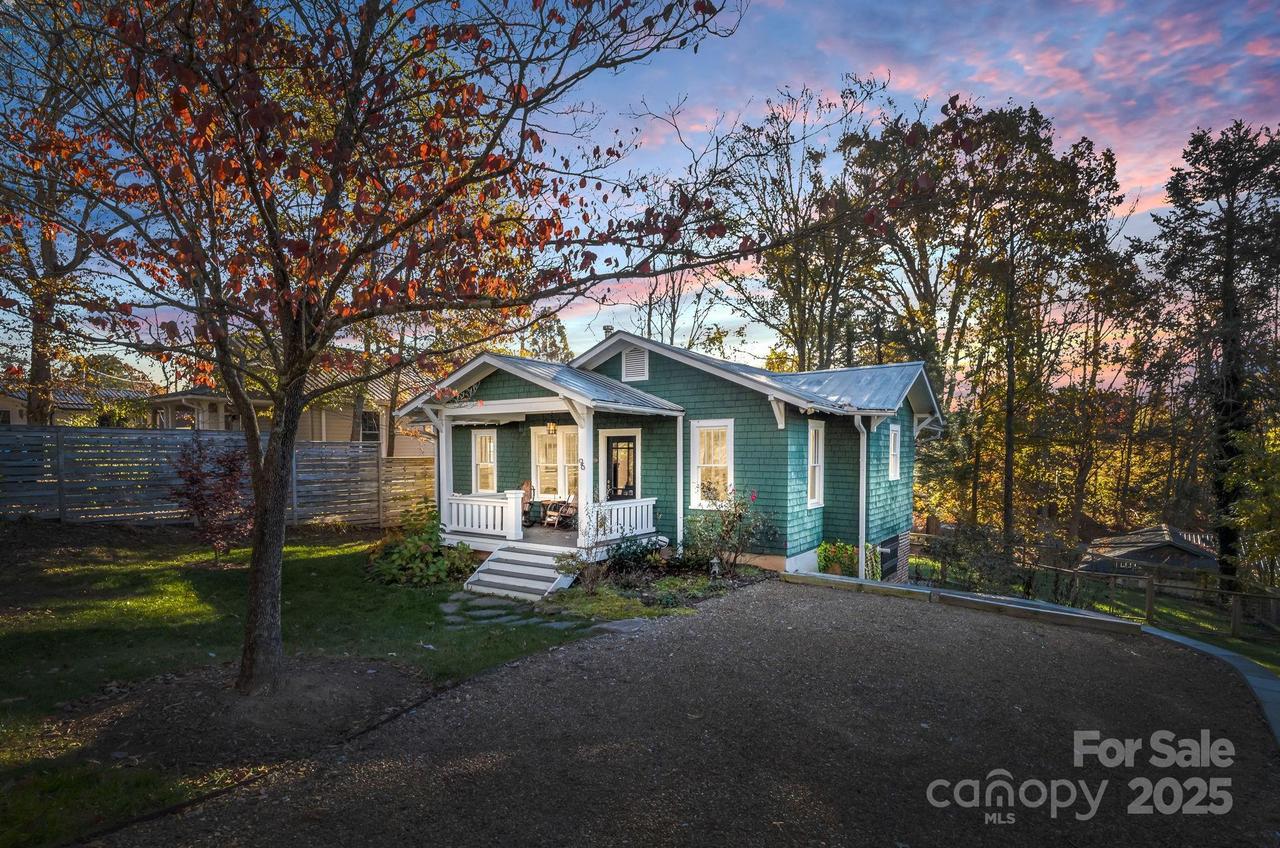 96 Thomas St., Brevard, NC 28712