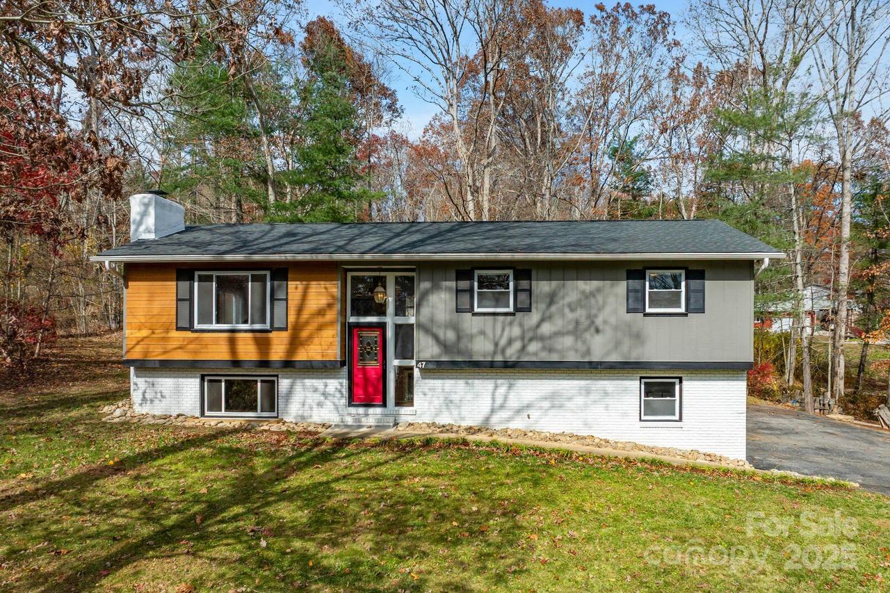 47 Pensacola Ave., Arden, NC 28704