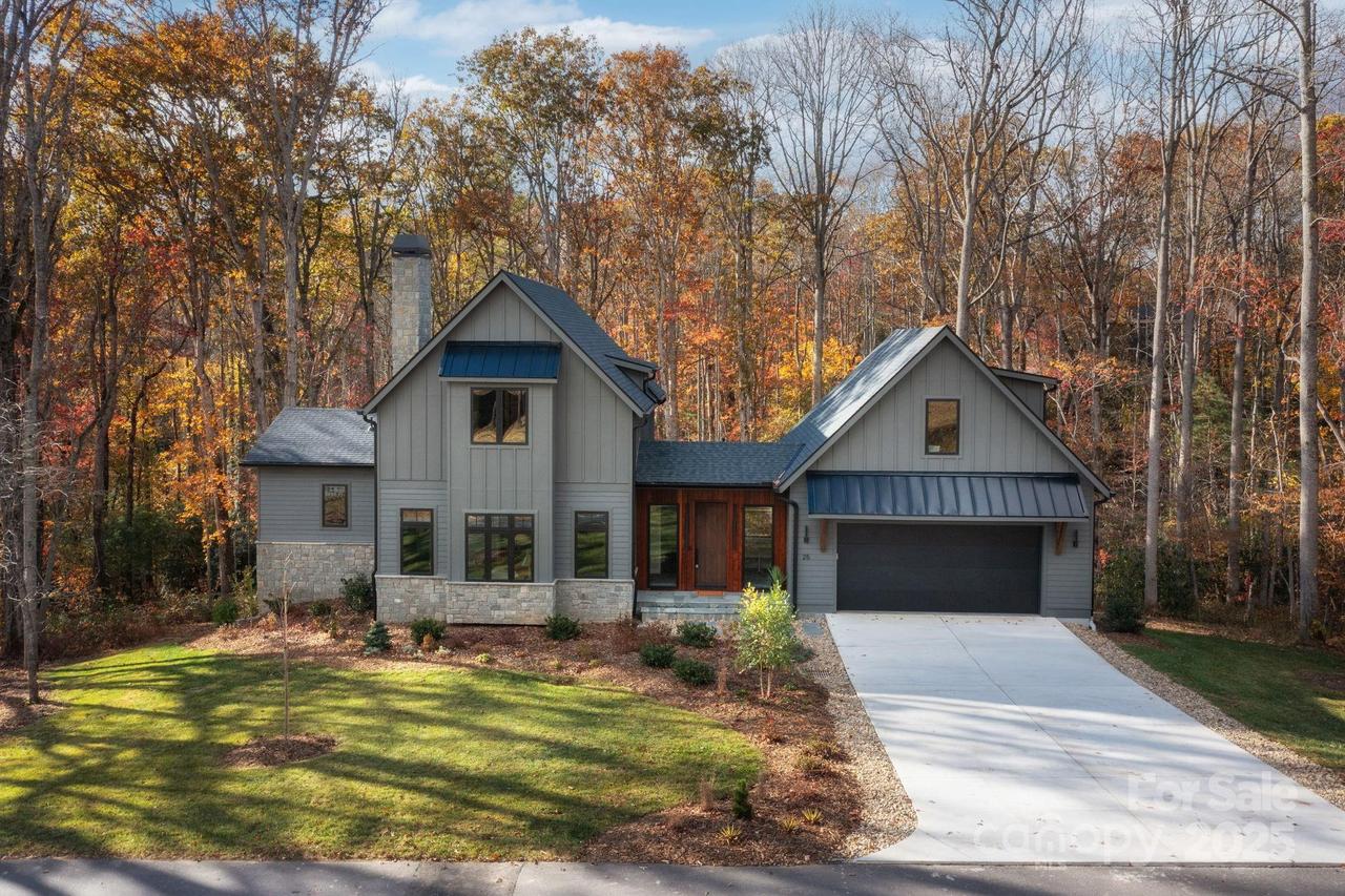 25 Ted Linn Dr., Fairview, NC 28730