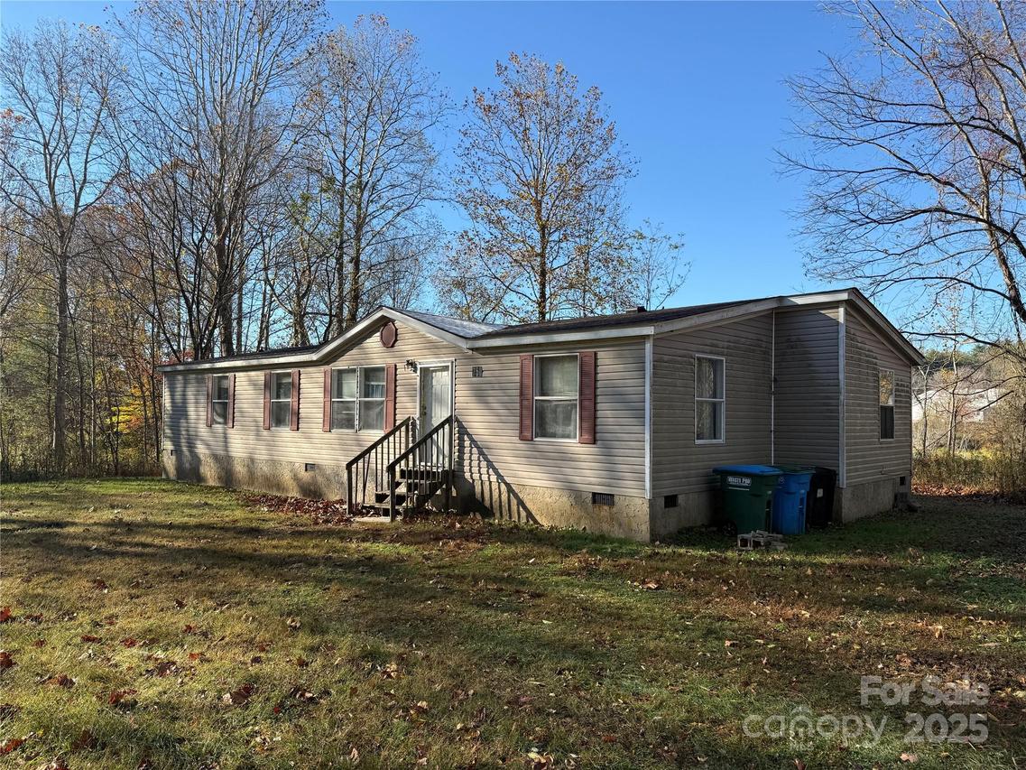 750 Bee Tree Rd., Swannanoa, NC 28778