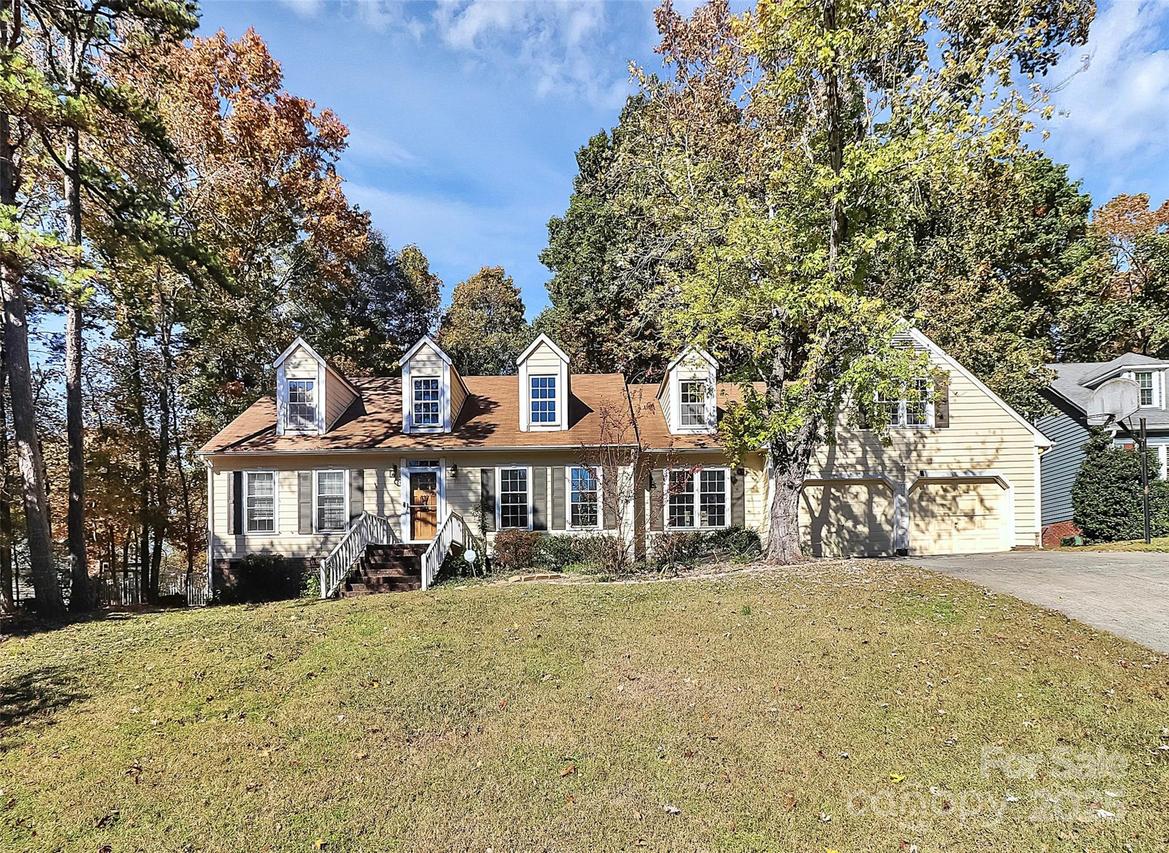 5815 Chapel Creek Ct., Charlotte, NC 28226