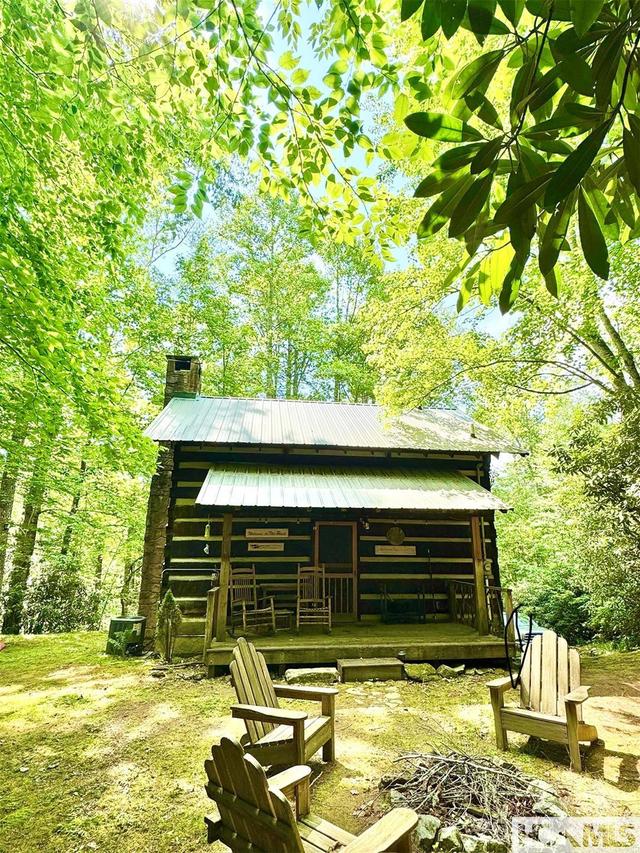 1524 Mccall Rd., Cashiers, NC 28717