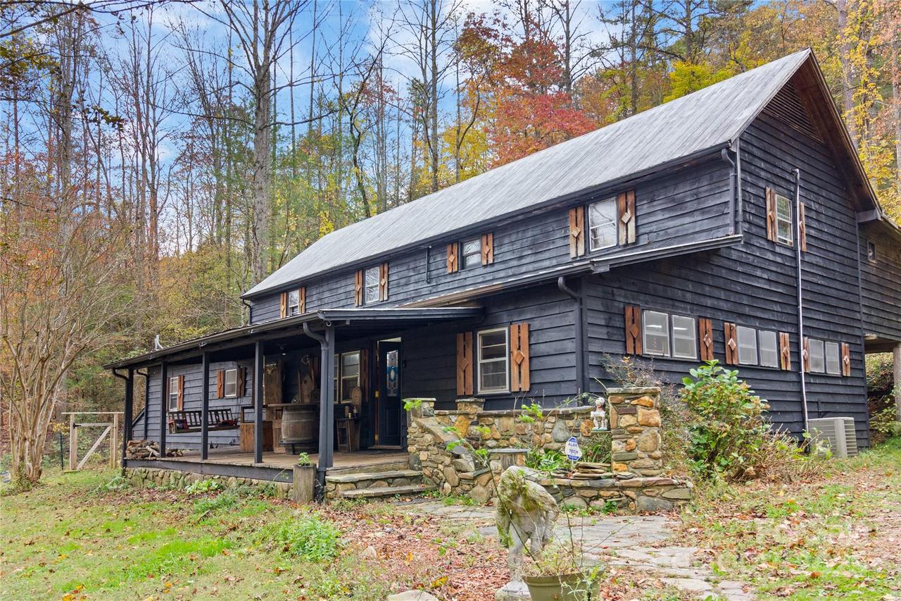 5668 Longbottom Rd., Hays, NC 28635