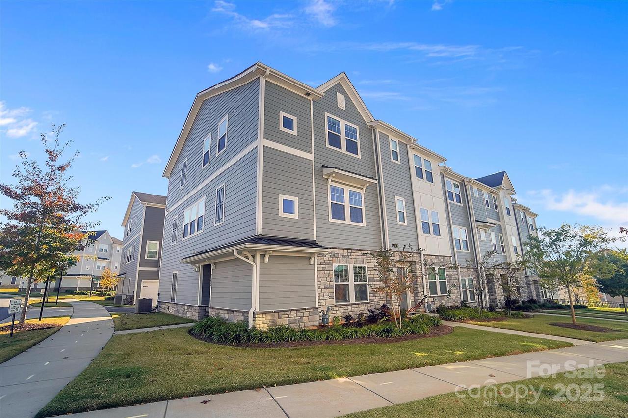 7152 Bryce Ave., Charlotte, NC 28217