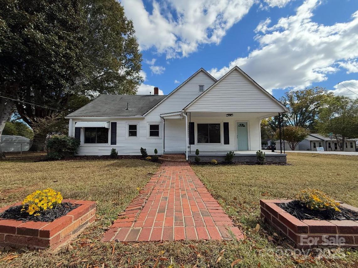 29 SW Plott Dr., Concord, NC 28025