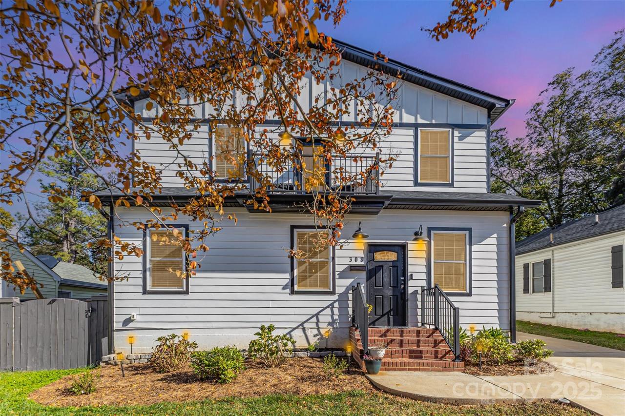 308 Sacco St., Belmont, NC 28012