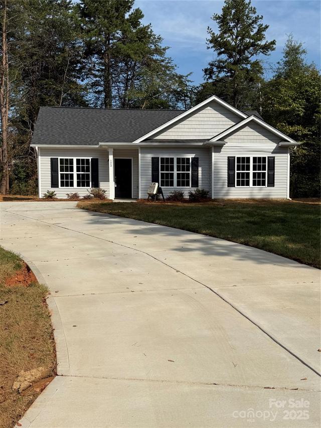 123 Creekside Dr., Mocksville, NC 27028