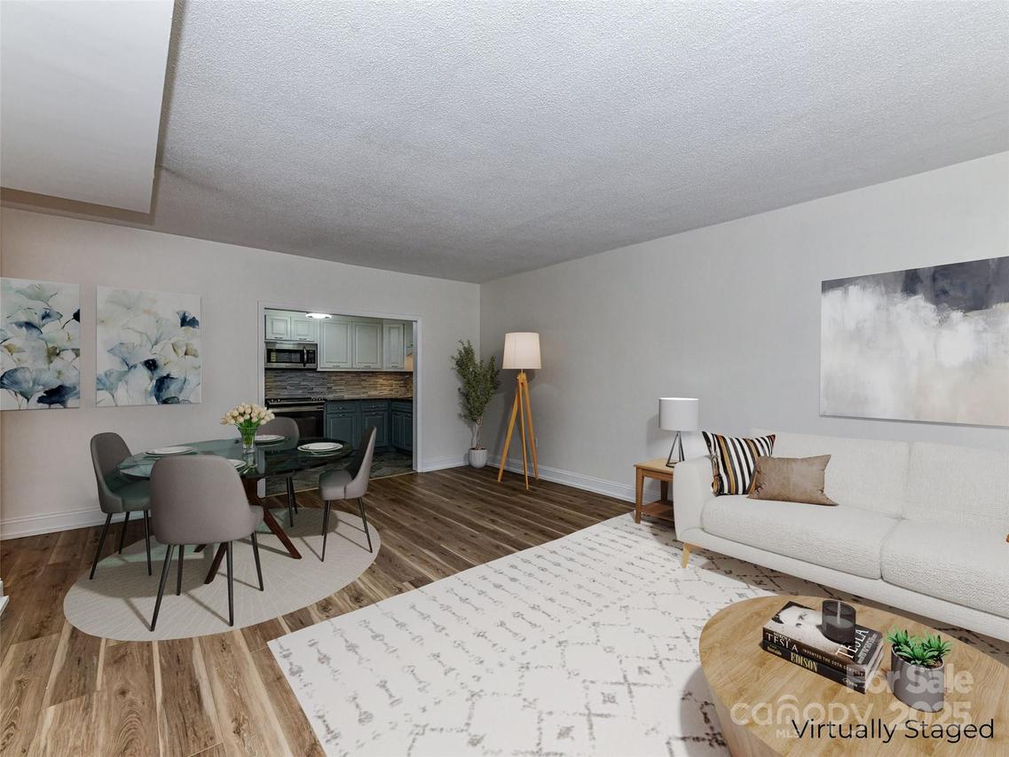 1300 Reece Rd. #111, Charlotte, NC 28209