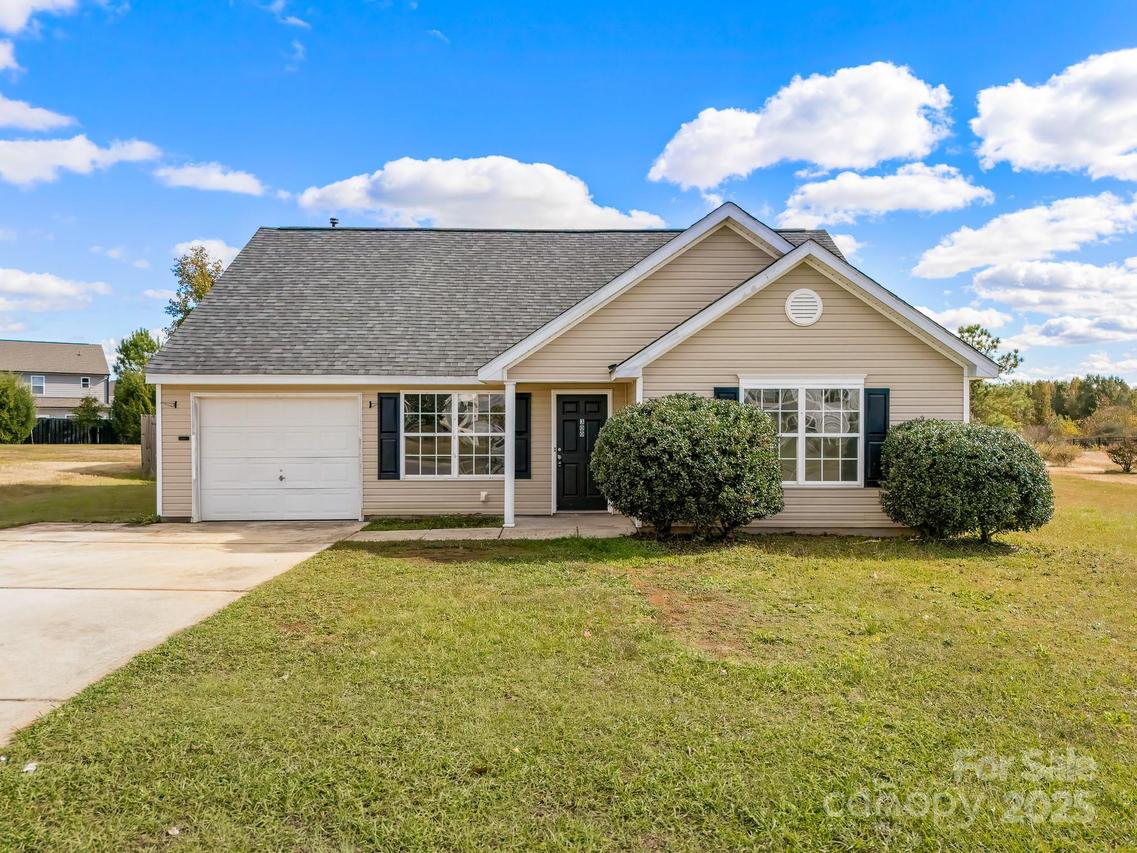 300 Glencroft Dr., Wingate, NC 28174