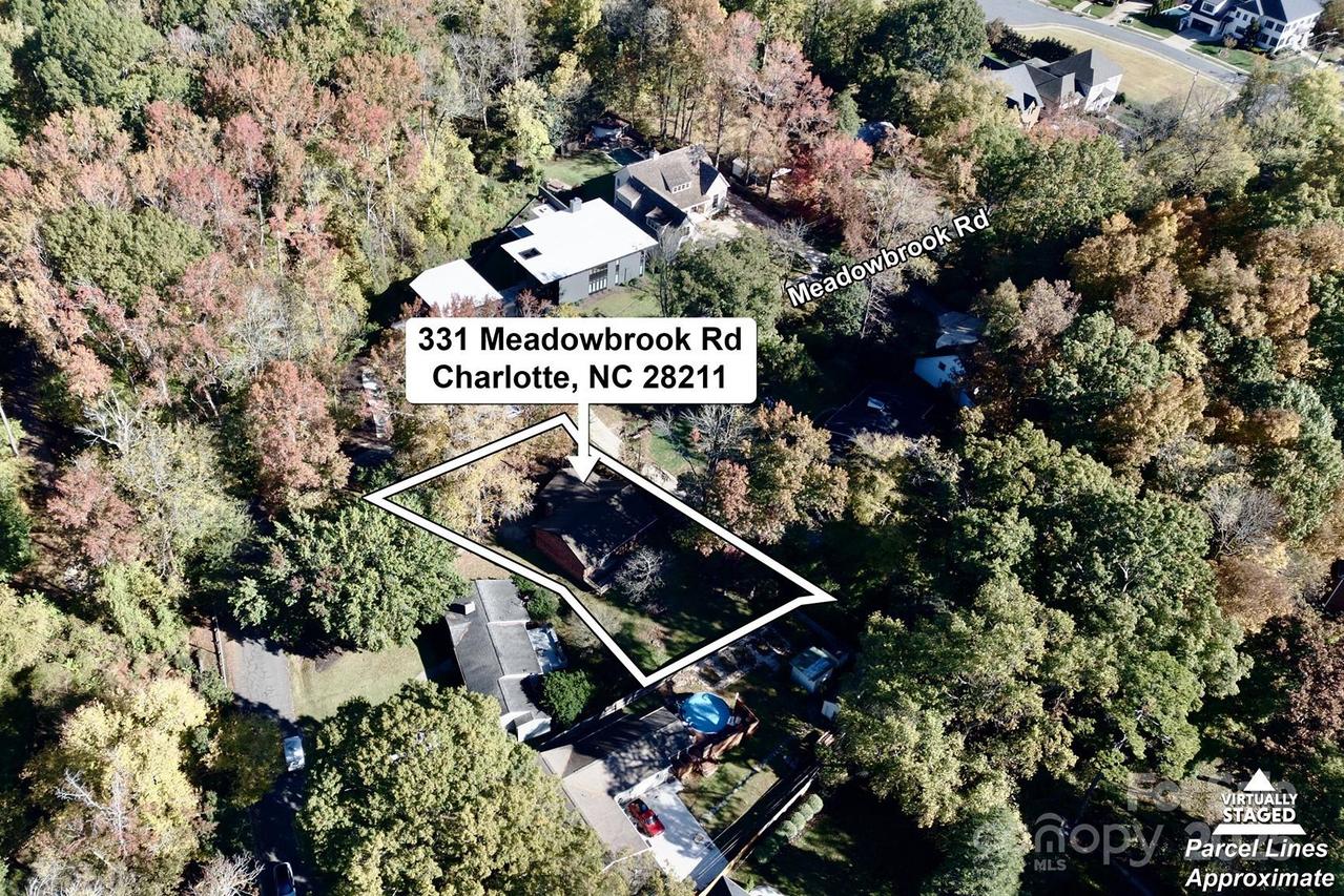 331 Meadowbrook Rd., Charlotte, NC 28211