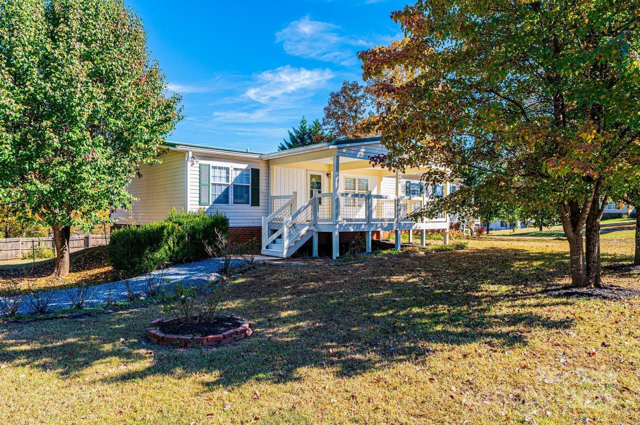 4086 Beckys Dr., Lenoir, NC 28645