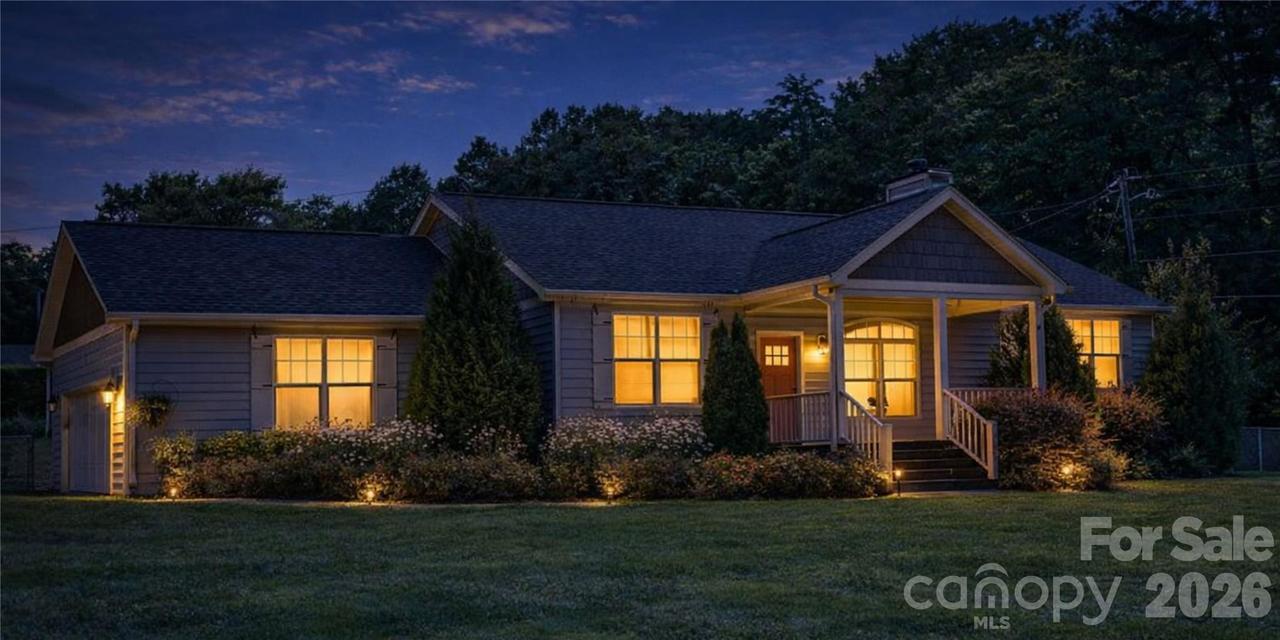 22 Forge Shadow Dr., Mills River, NC 28759