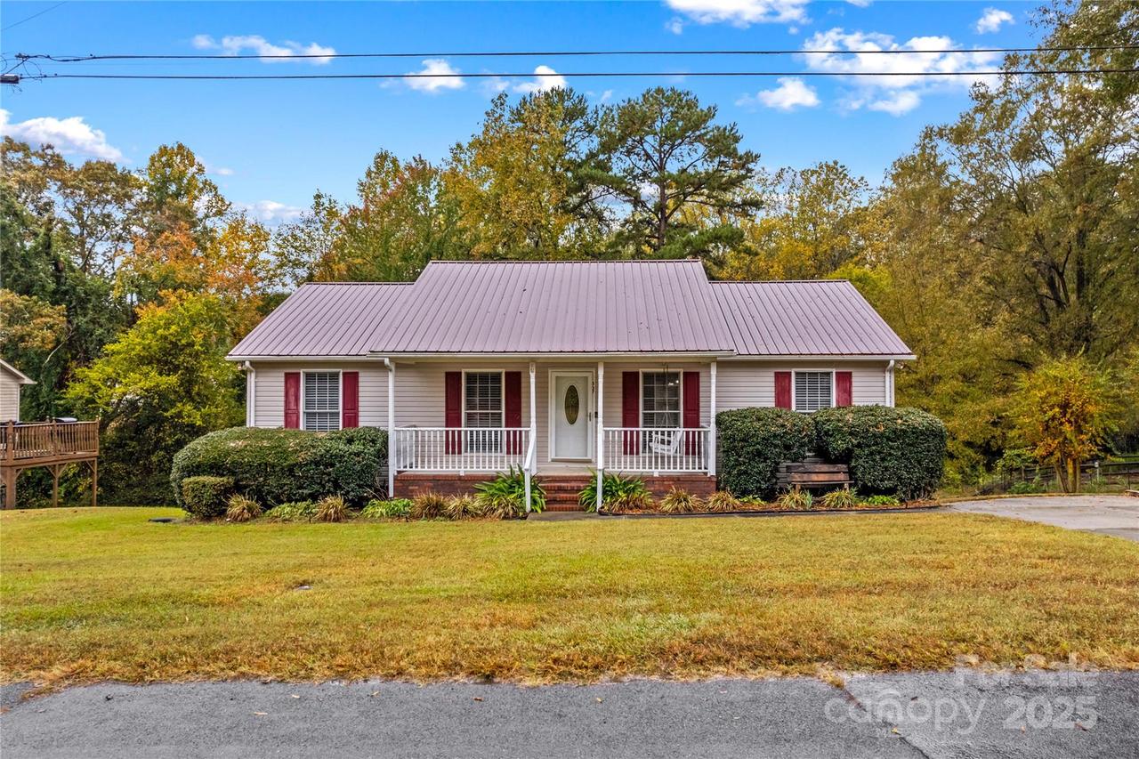 507 W Blume St., Landis, NC 28088