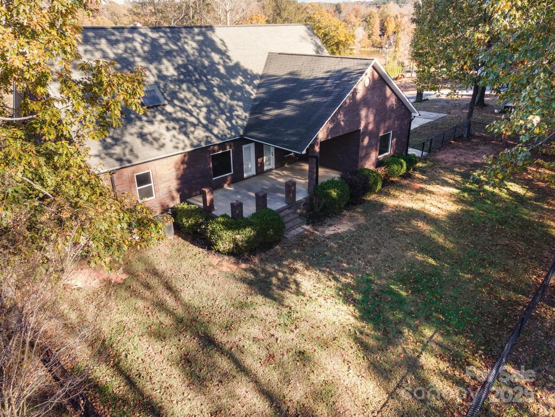 182 Canal Dr., Statesville, NC 28677