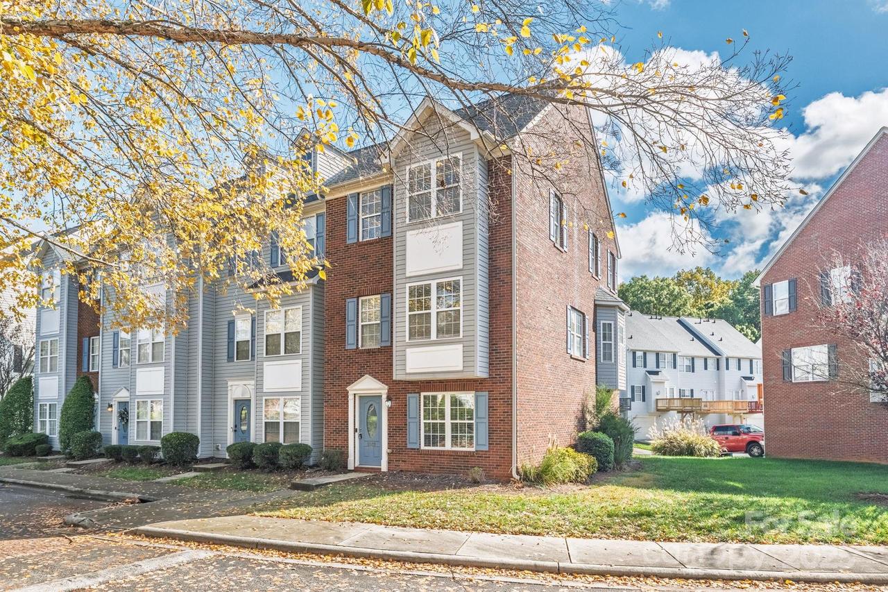 9919 Treeside Ln., Matthews, NC 28105