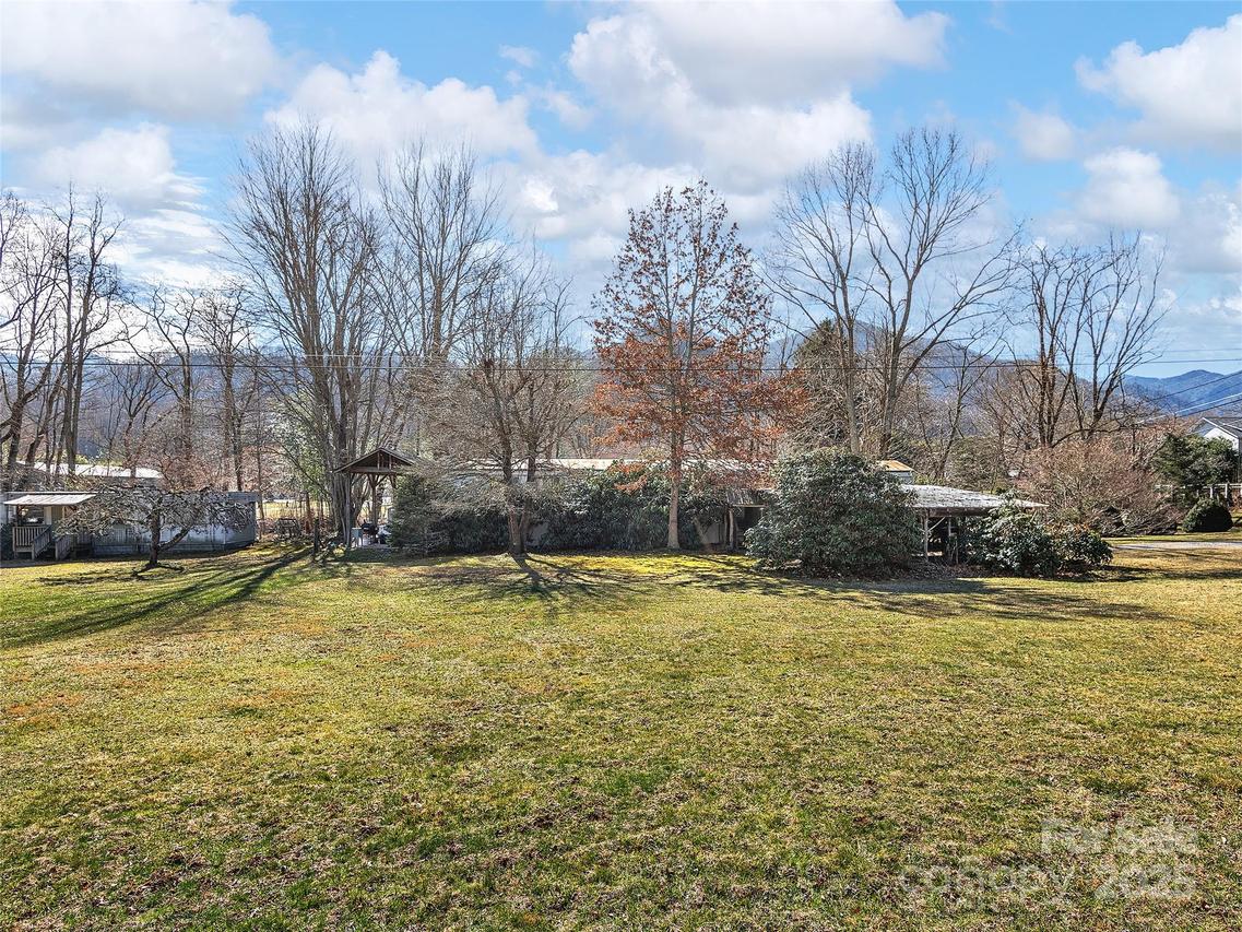 4 Badd Ln., Maggie Valley, NC 28751