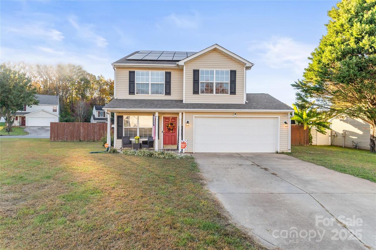 805 River Trail Rd., Lowell, NC 28098