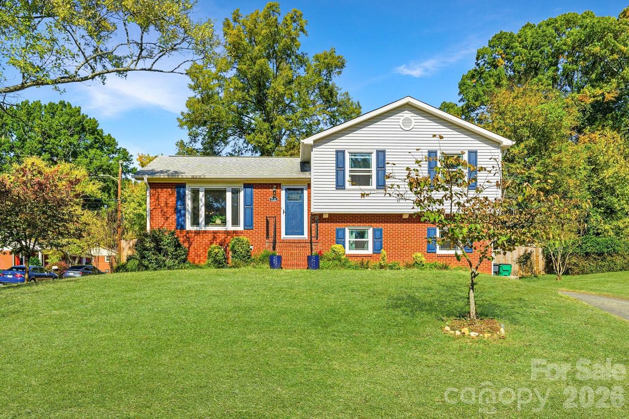 7148 Sherbourne Dr., Charlotte, NC 28210