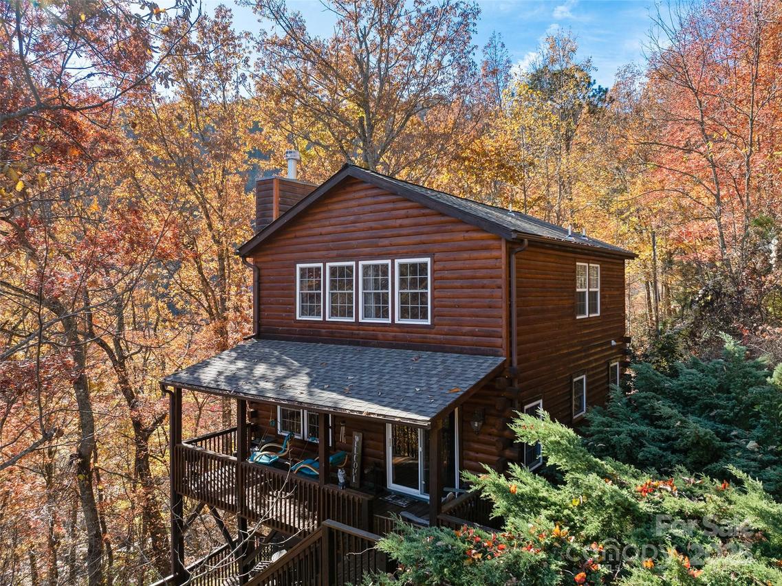 66 Saddle Dr., Maggie Valley, NC 28751