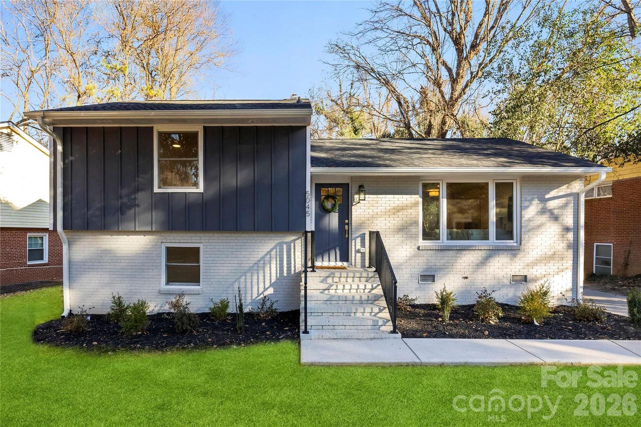 5045 Murrayhill Rd., Charlotte, NC 28210