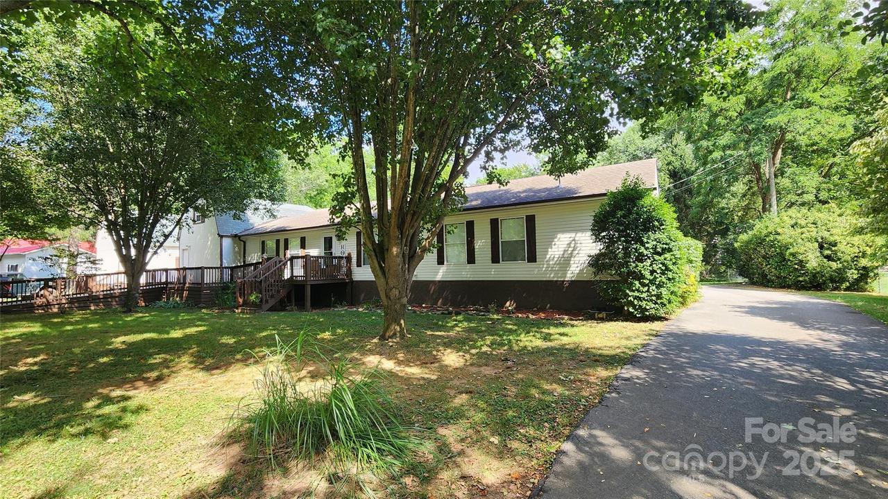 1235 Sulphur Springs Rd., Waynesville, NC 28786