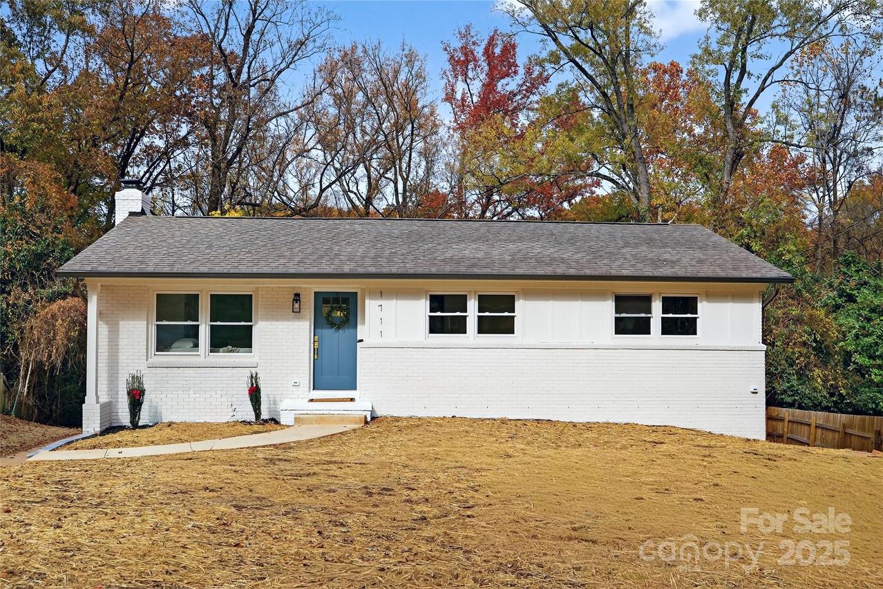 1711 Brookdale Ave., Charlotte, NC 28210