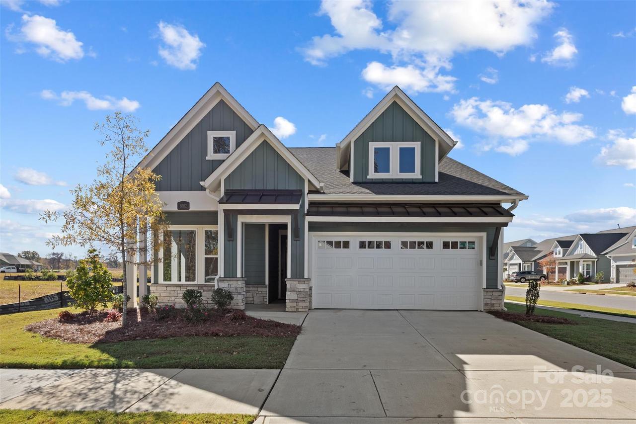 1002 Pastoral Pl., Waxhaw, NC 28173