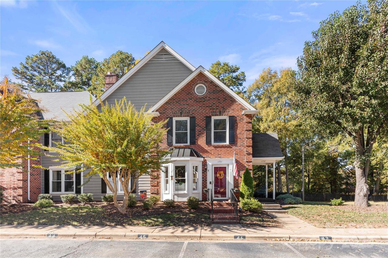 1751 Robinwood Rd., Gastonia, NC 28054