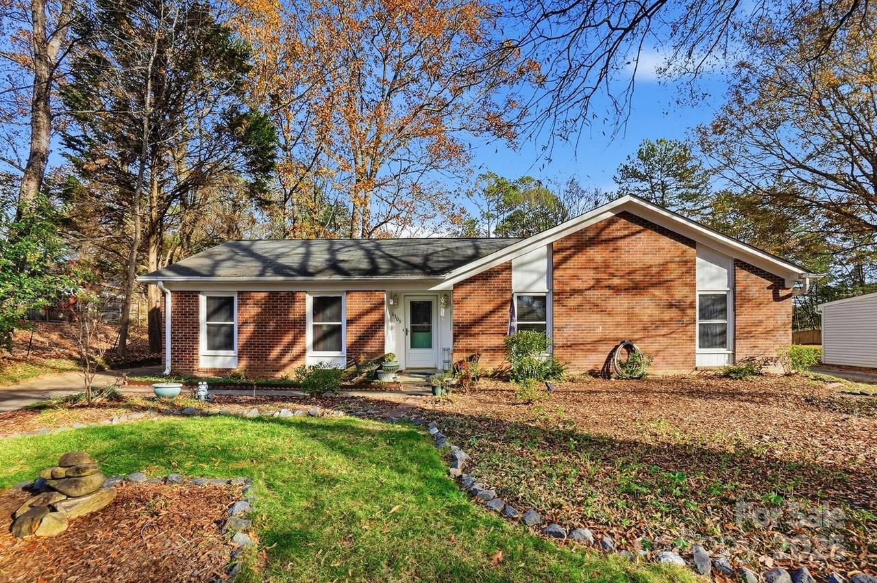 6309 Pineburr Rd., Charlotte, NC 28211