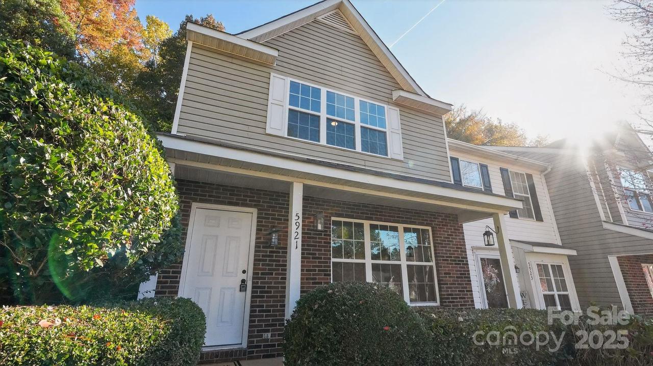5921 Cougar Ln., Charlotte, NC 28269