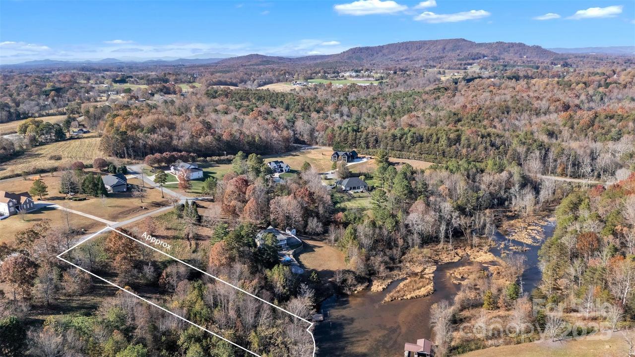 114 Franklin Ln. #11, Taylorsville, NC 28681