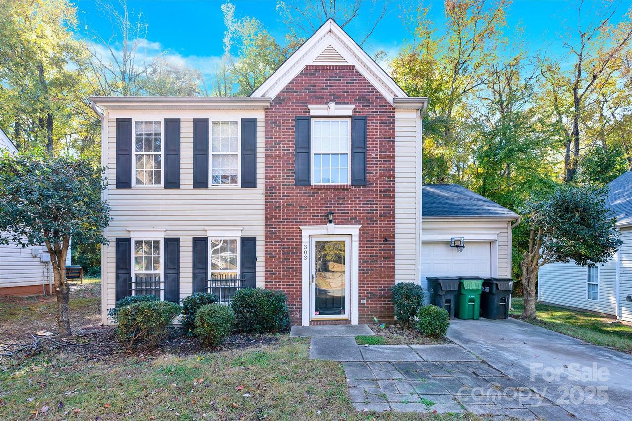 303 Winding Canyon Dr., Charlotte, NC 28214