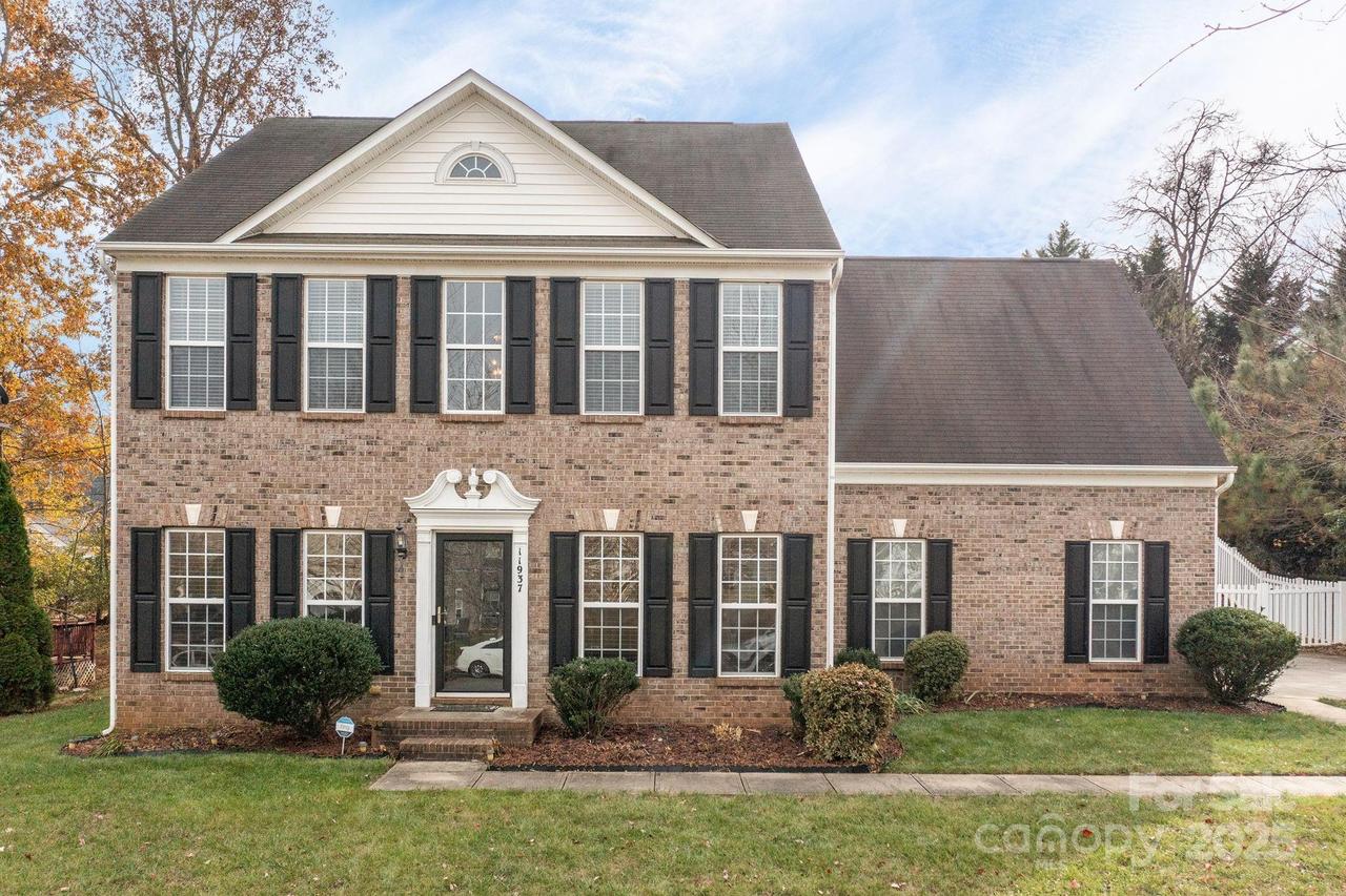 11937 Waterperry Ct., Huntersville, NC 28078
