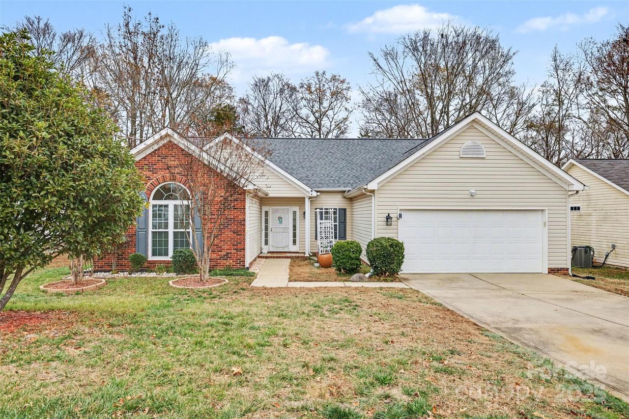 8907 Steelechase Dr., Charlotte, NC 28273