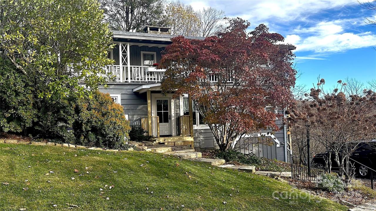 366 Spruce Rd., Blowing Rock, NC 28605