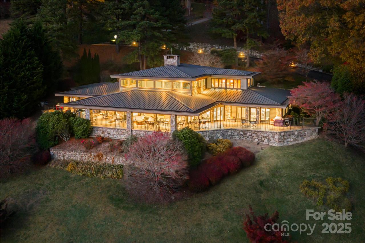 820 Laurel Ridge Dr., Waynesville, NC 28786