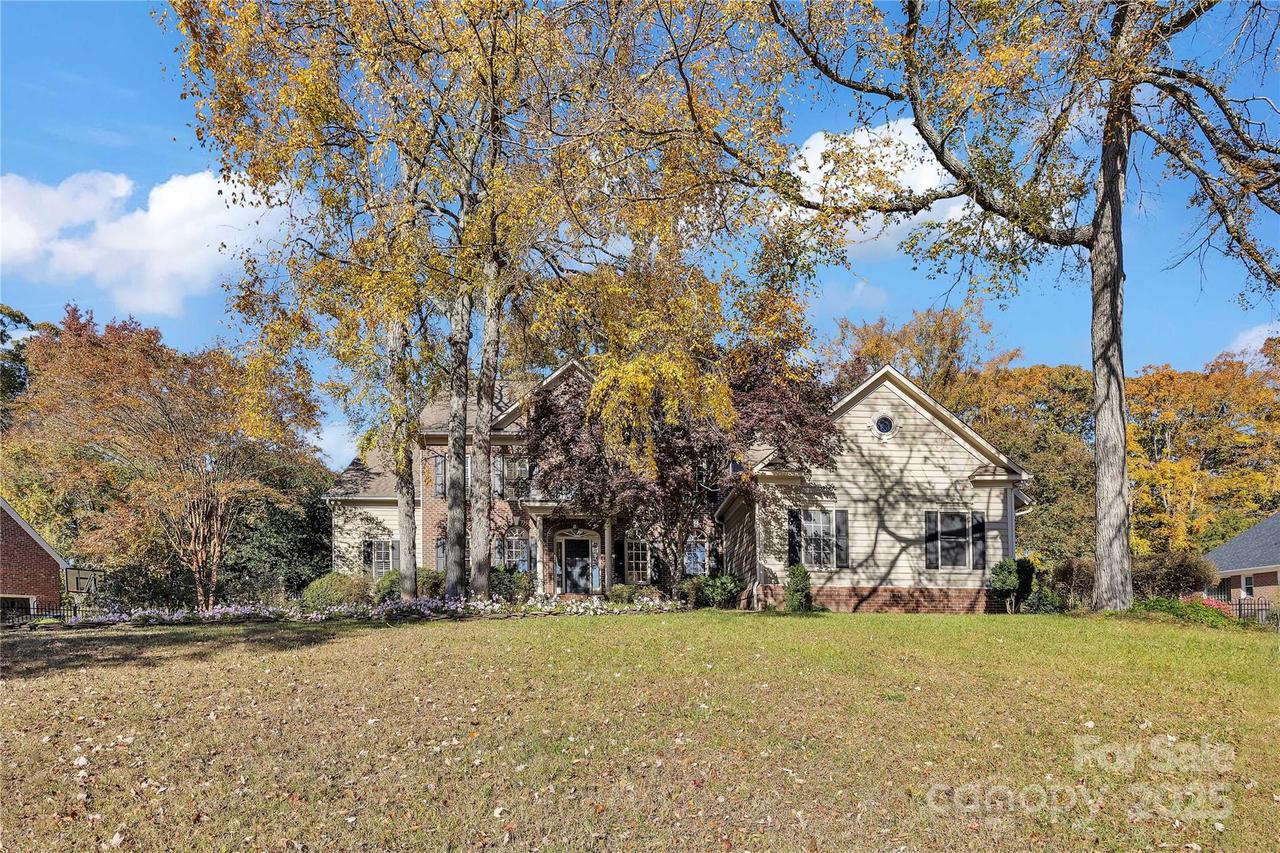 839 Craigmont Ln., Concord, NC 28027