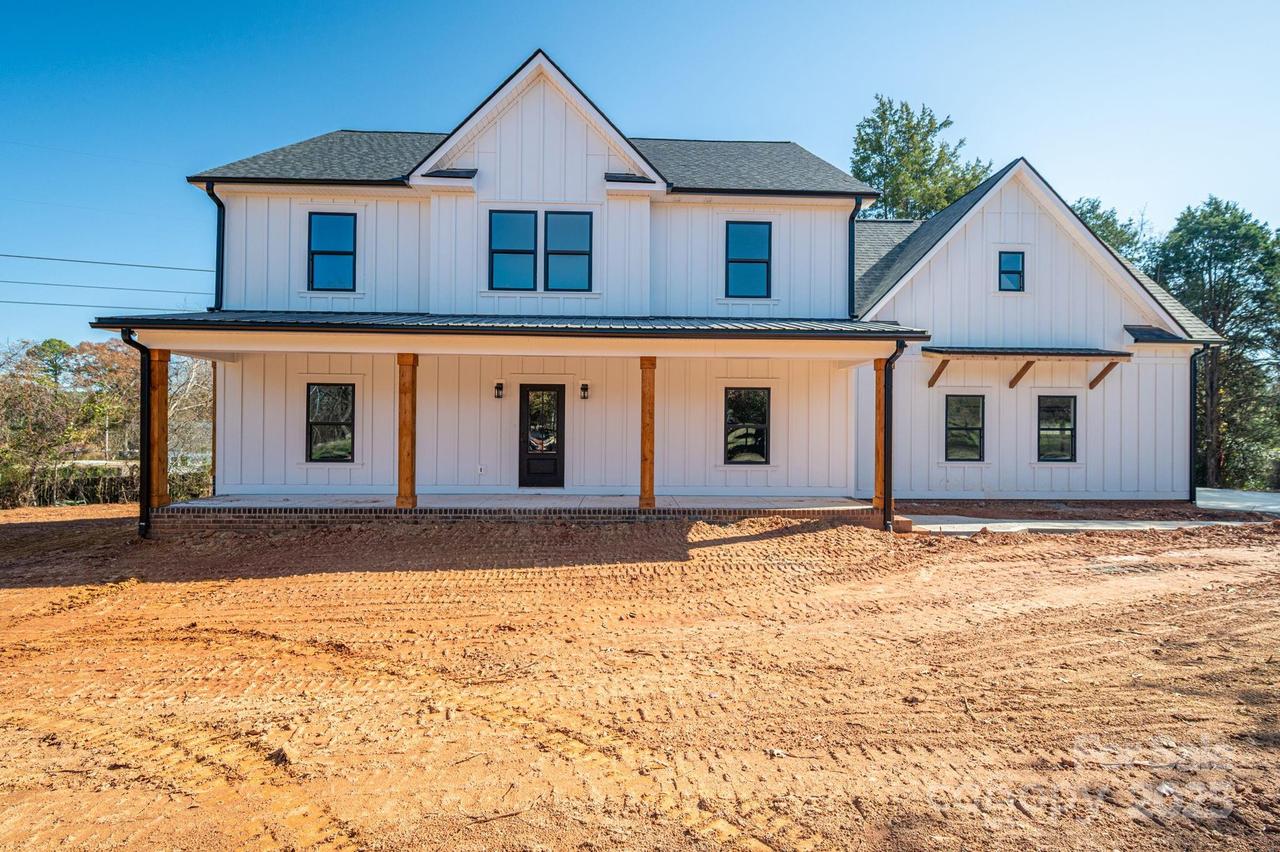 4762 Lazy Ln., Denver, NC 28037