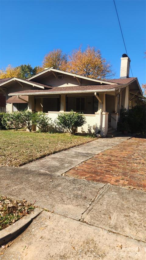 232 5th St., Hickory, NC 28602